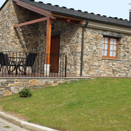 Apartamentos Casa Cerolleiro Кастрополь Экстерьер фото