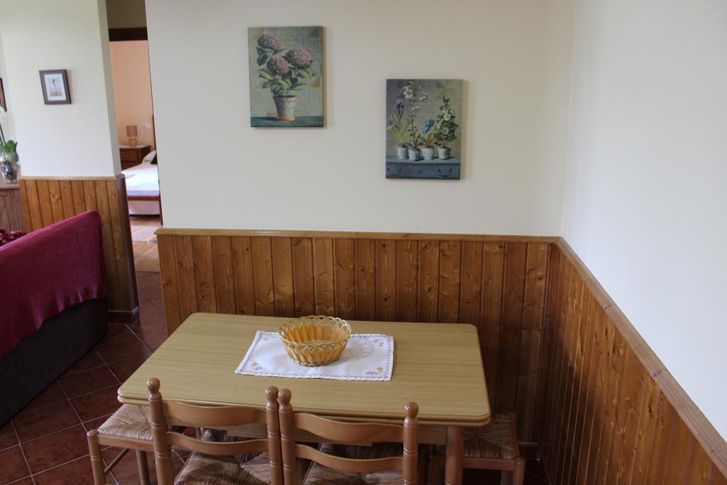 Apartamentos Casa Cerolleiro Кастрополь Экстерьер фото